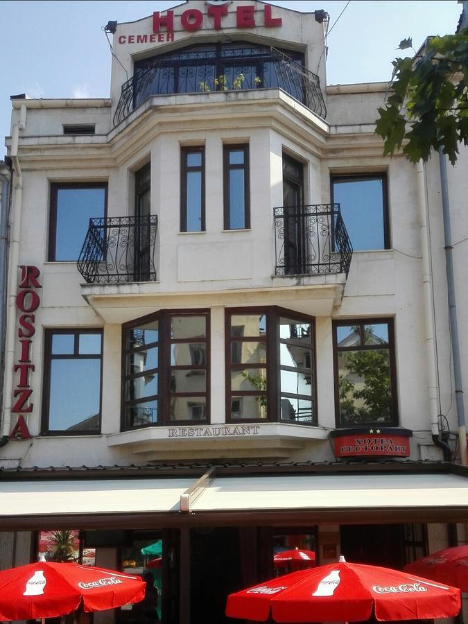 Family Hotel Rositsa Sevlievo Exterior photo
